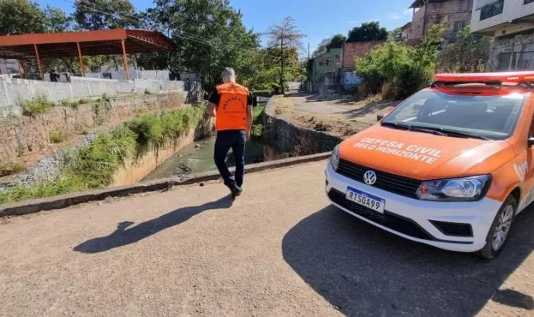 Defesa Civil lança canal público de WhatsApp para emissão de alertas preventivos
