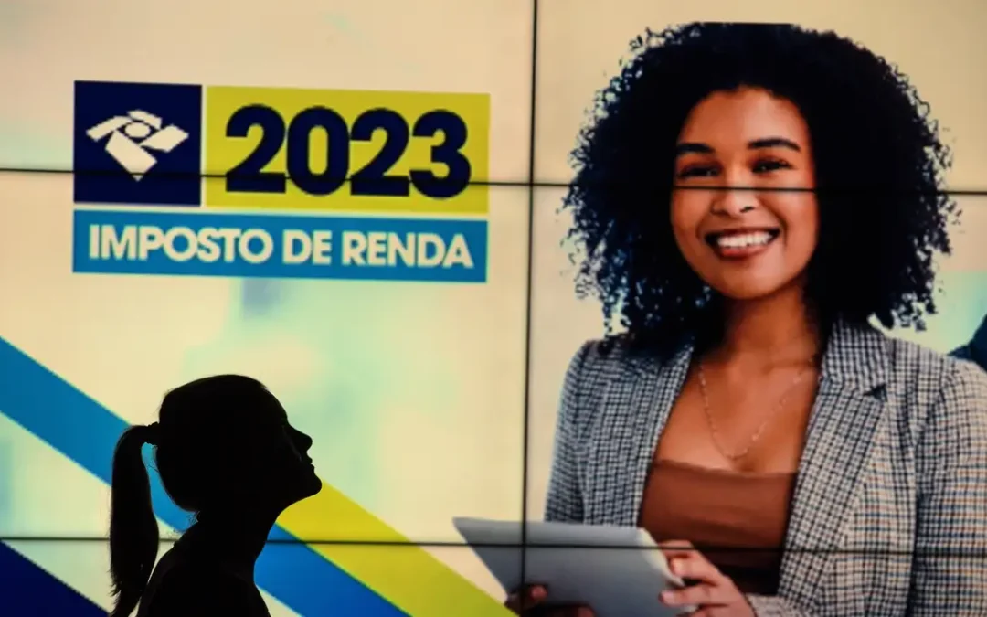 Receita paga nesta quinta lote residual de restituição do IR