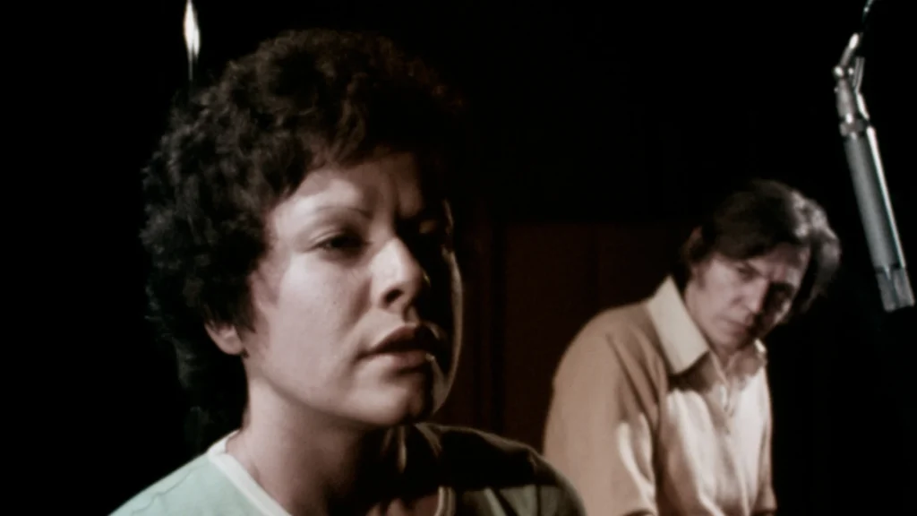 Elis Regina e Tom Jobim durante a gravação do álbum "Elis &Tom", em 1974.