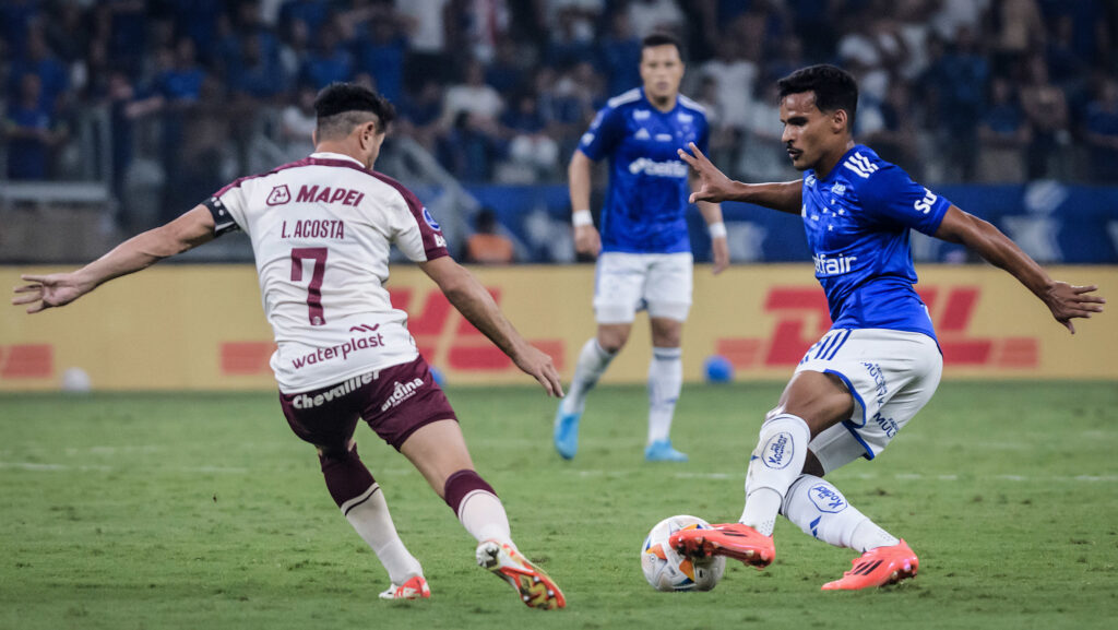 jogadores do cruzeiro e do lanús