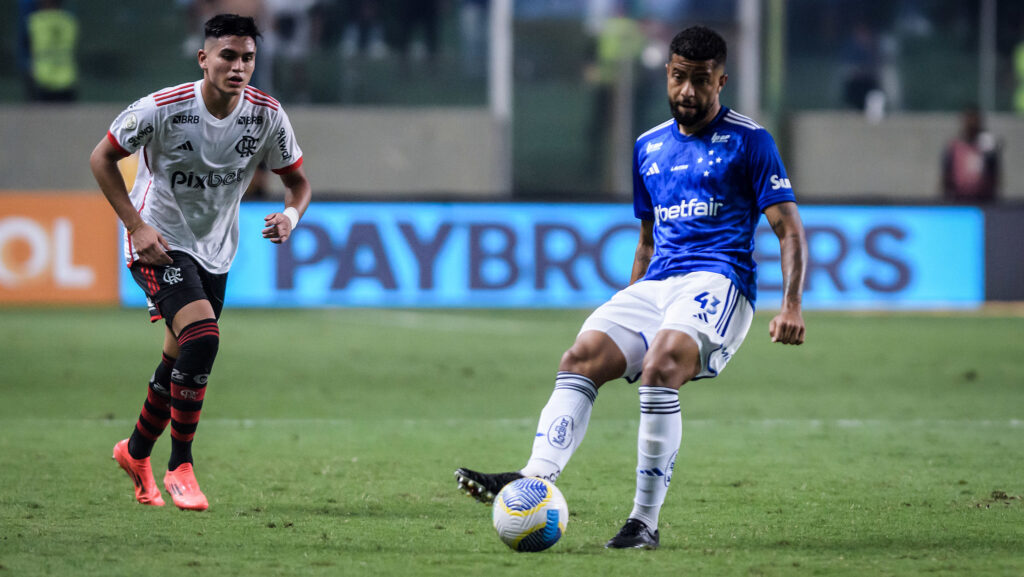 cruzeiro jogando contra o flamengo