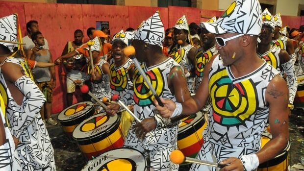 banda olodum tocando