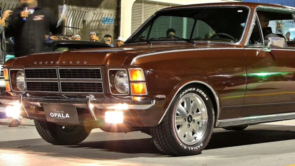 chevrlet opala marrom