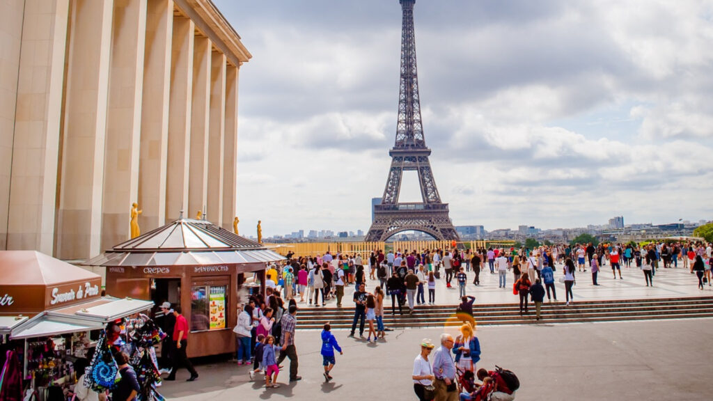 Vista da Torre Eiffel, em Paris