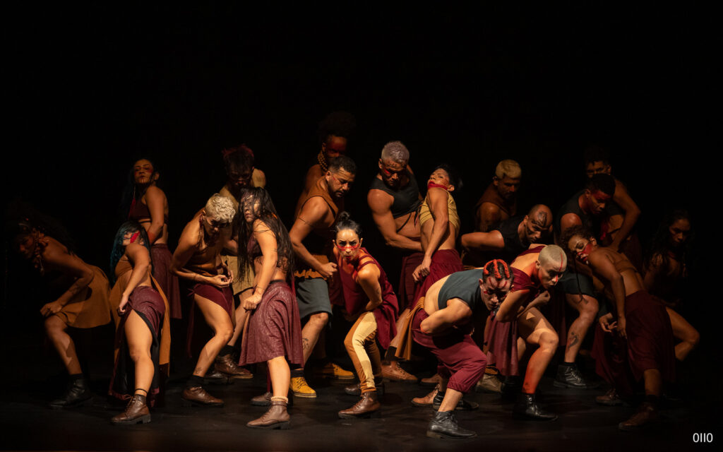 Corpo de Dança do Amazonas no palco