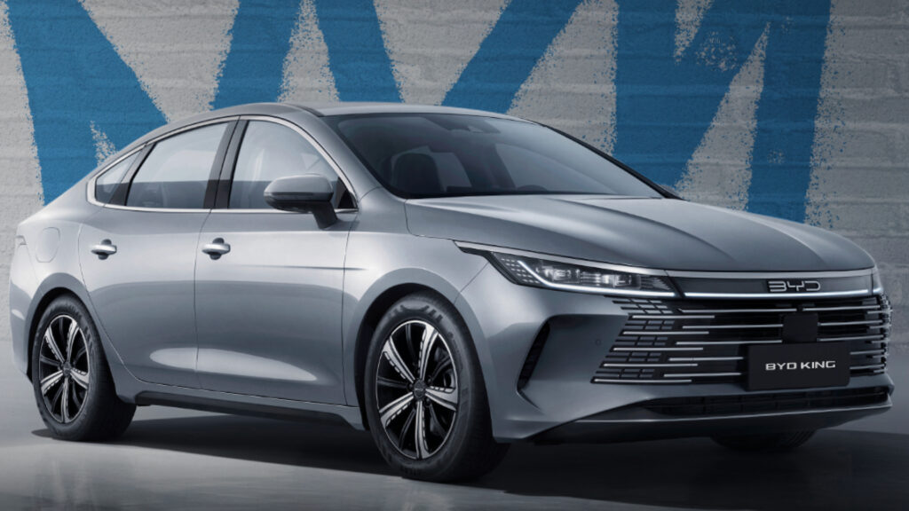 BYD King cinza