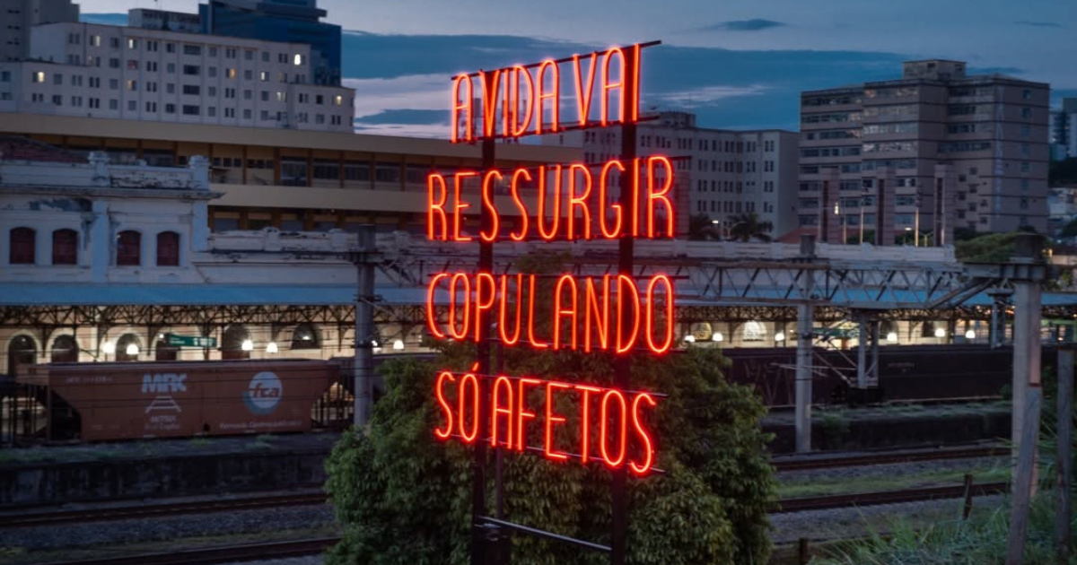 letreiro da festa da luz bh