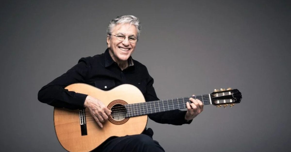 Caetano Veloso com o seu violão