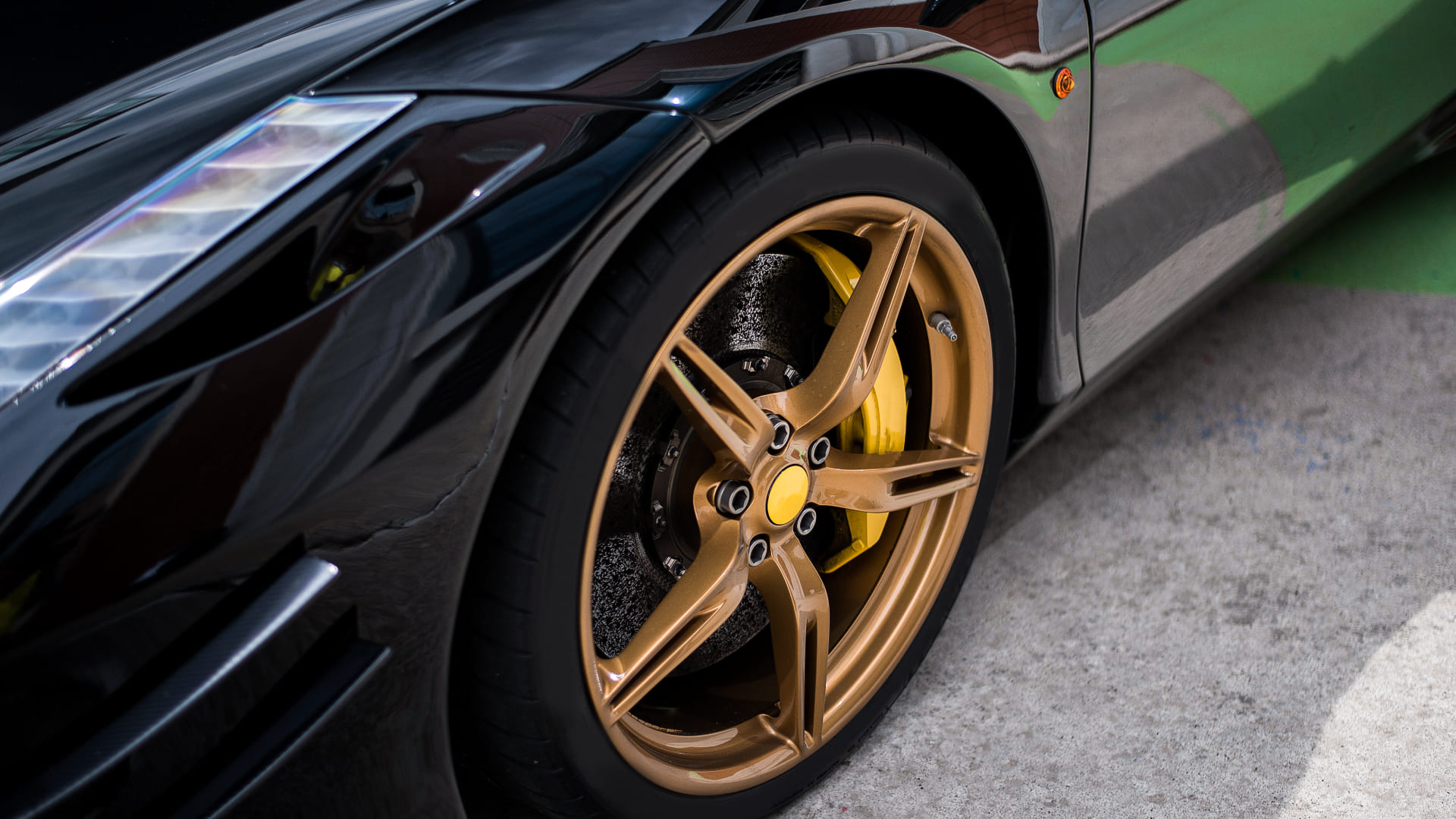 roda esportiva perfil baixo carro