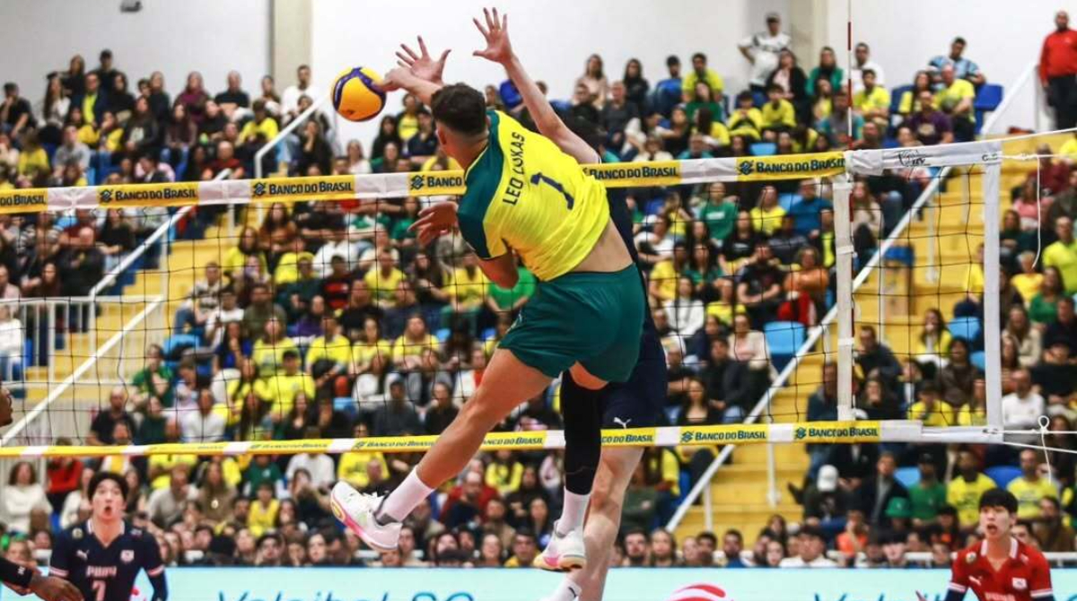 Jogo de volei seleção masculina