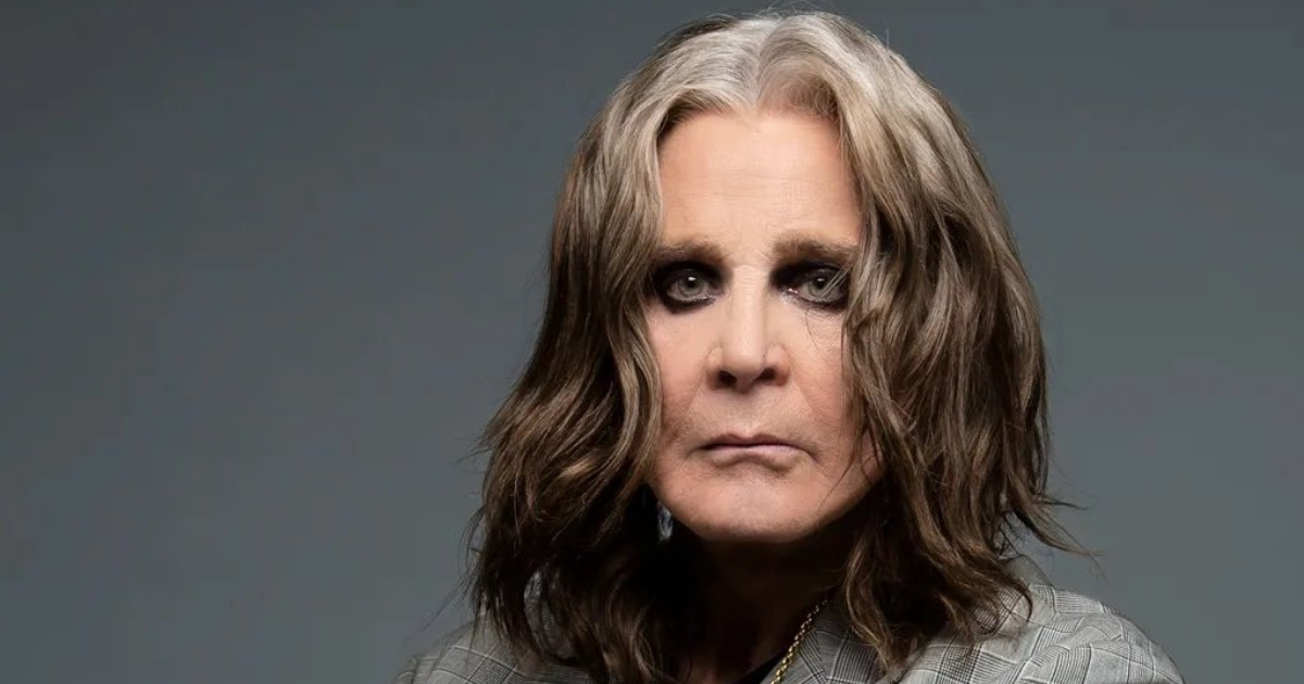 ozzy osbourne posando
