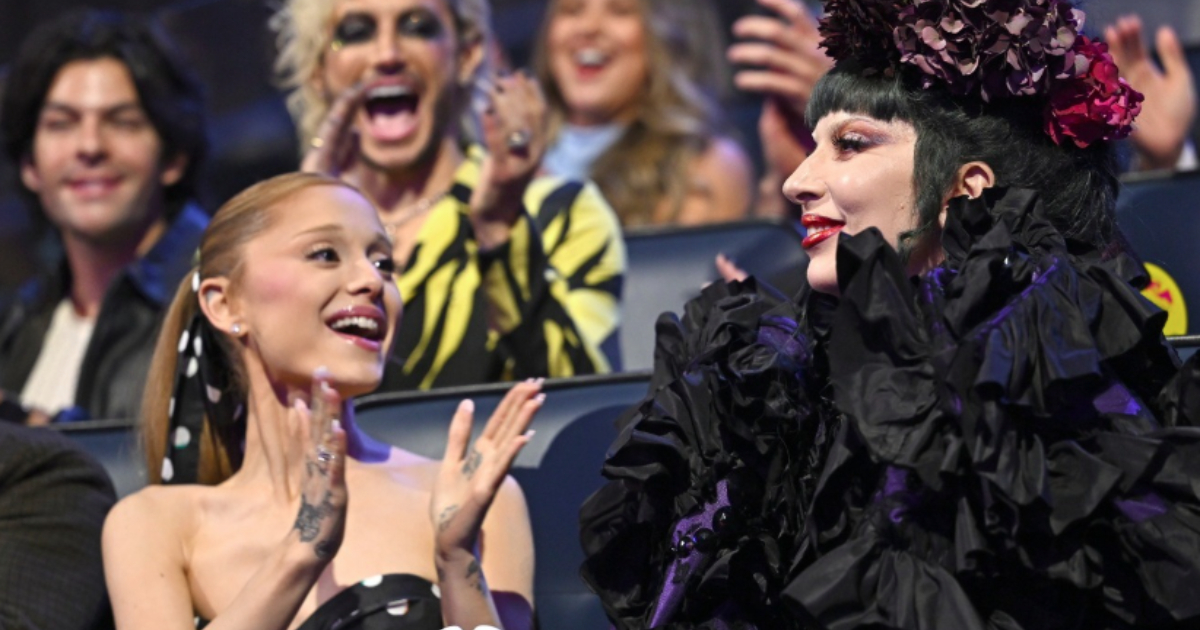 ariana grande e lady gaga na plateia do vma 2025
