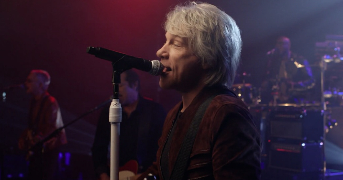 jon bon jovi cantando