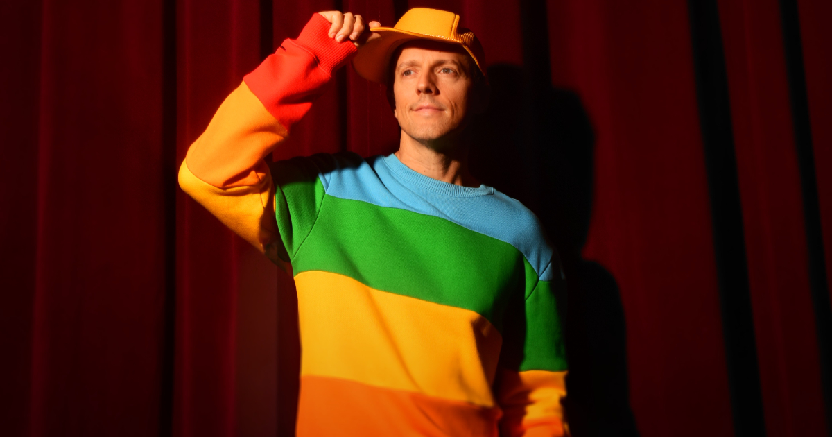 jason mraz posando