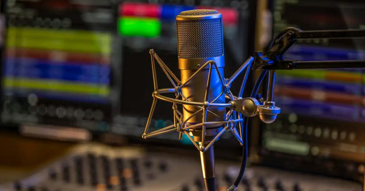 microfone de rádio
