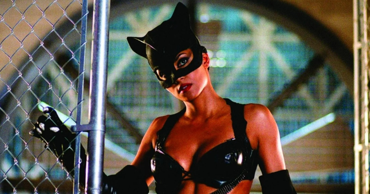 halle berry de mulher-gato no filme
