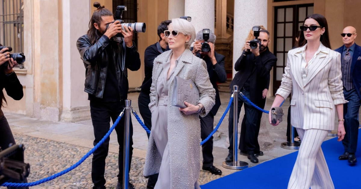 miranda e andy em o diabo veste prada 2