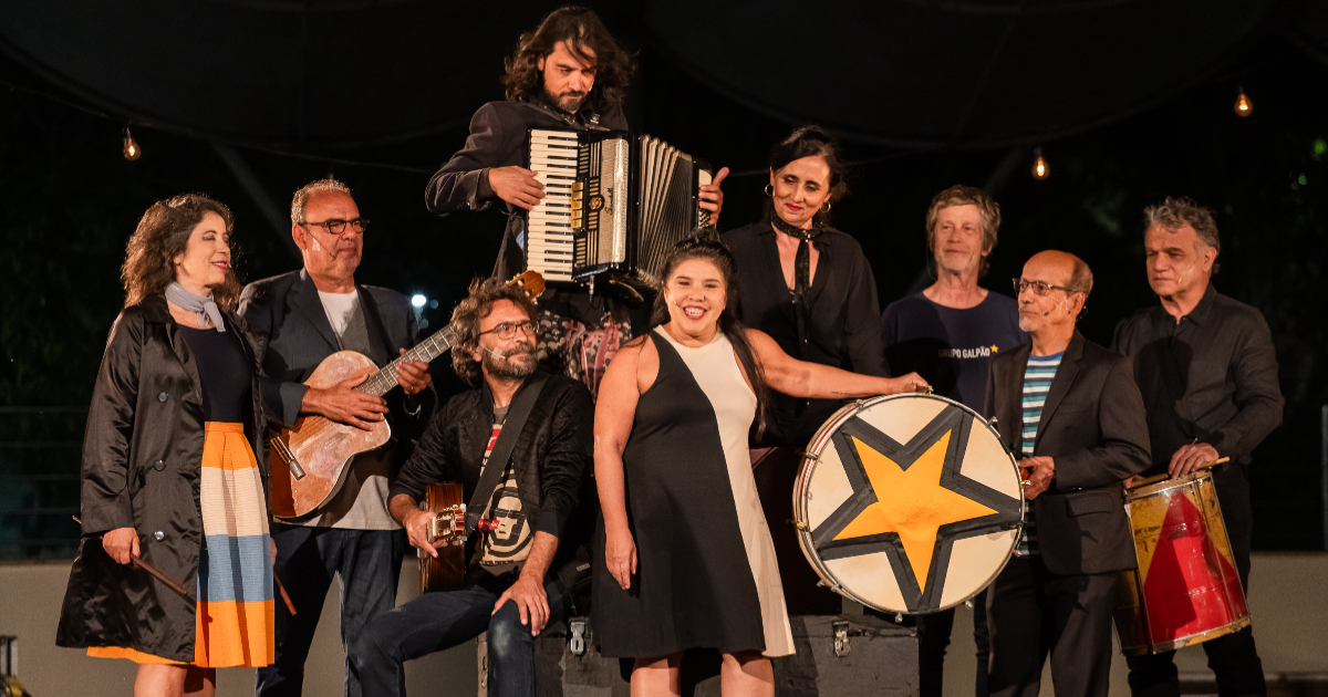grupo galpão posando