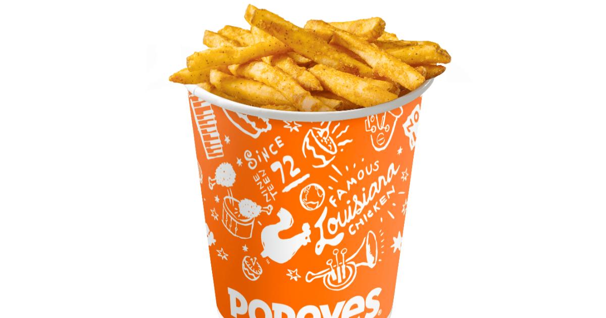 balde de batatas fritas cajun do popeyes