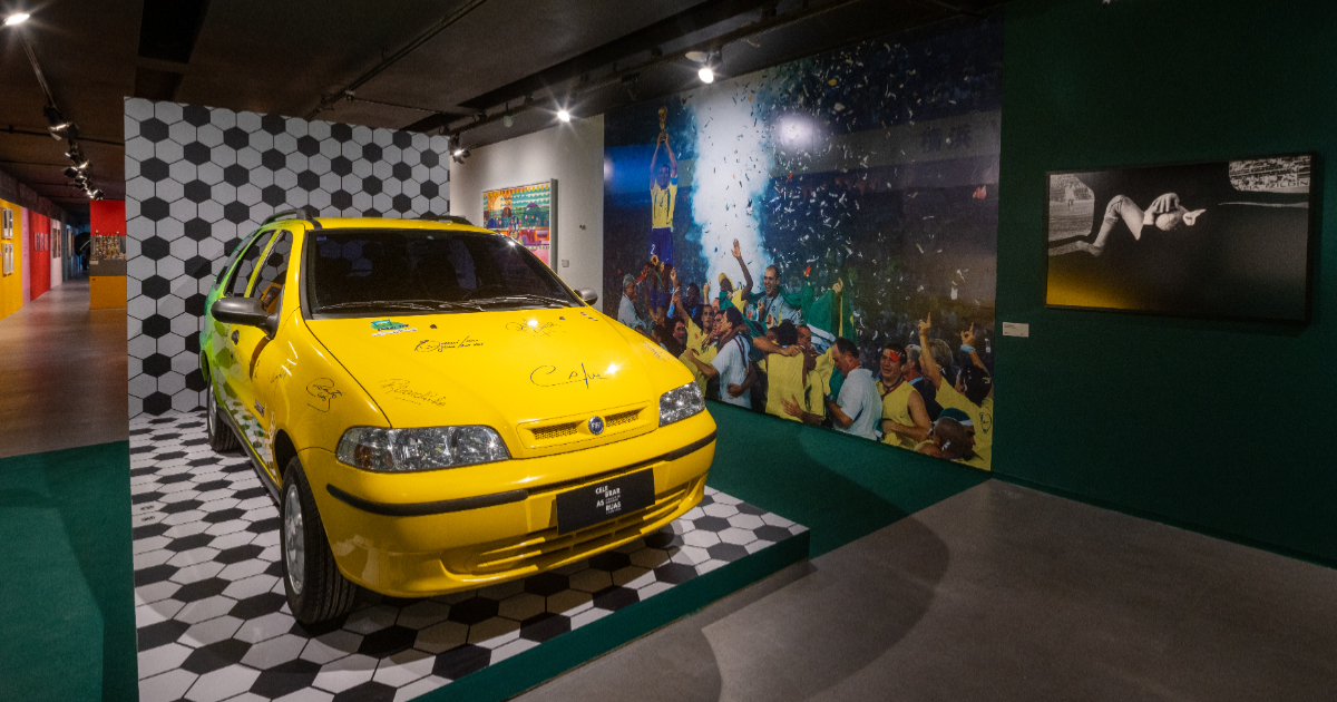 carro da exposição celebrar as ruas