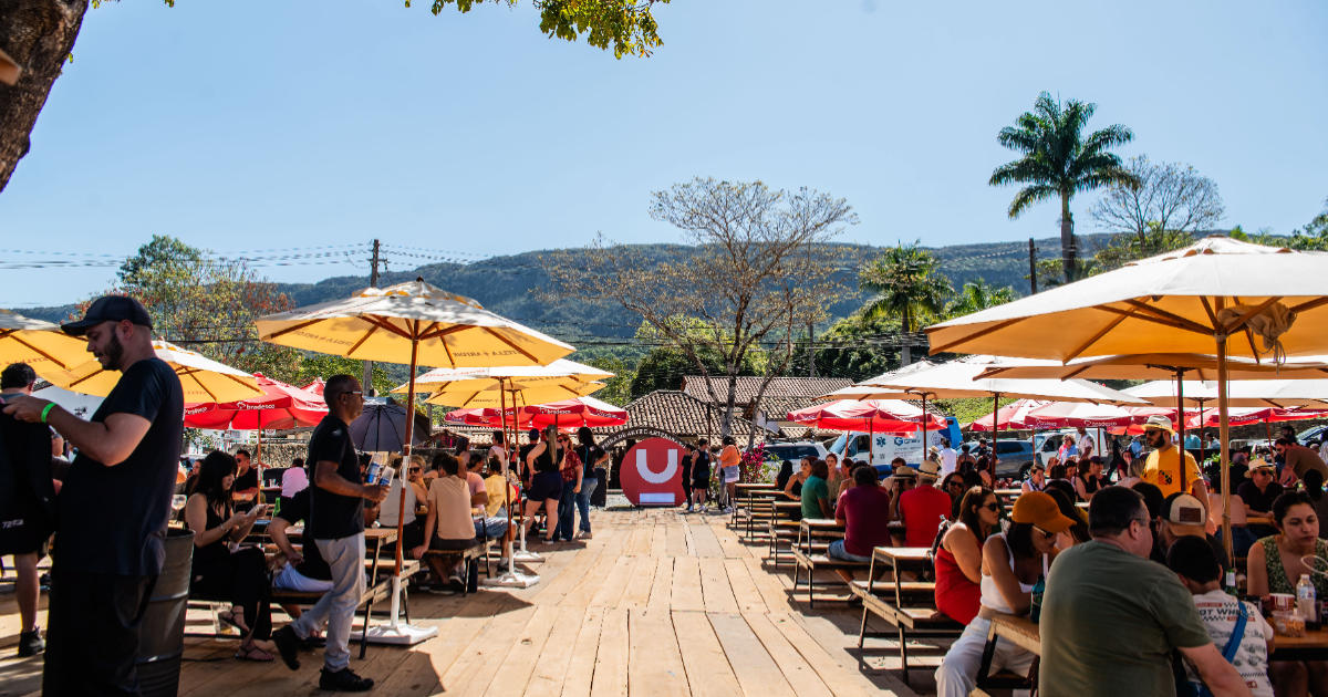 público no festival cultura e gastronomia de tiradentes