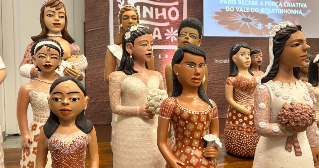bonecas artesanais em evento do sebrae