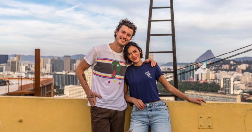 shawn mendes e bruna marquezine juntos na casa amarela providência
