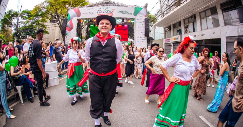 dança típica na festa tradicional italiana em bh